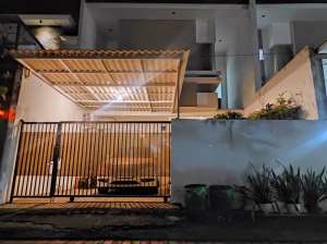 Rumah Semi furnished di Semampir Tengah Sukolilo Surabaya , tersedia melalui melalui situs Olx