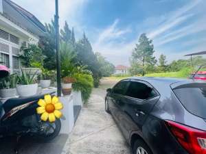 Rumah Siap Huni Dalam Cluster Aster Golf Lakeside Hadap Timur , tersedia melalui melalui situs Olx