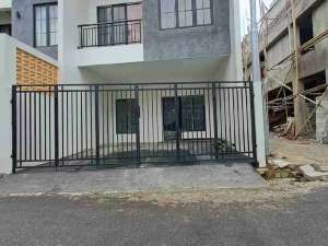 Rumah siap huni di jatipadang pasar Minggu Jakarta selatan , tersedia melalui melalui situs Olx