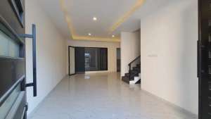 RUMAH SIAP HUNI NEW GRESS RUMAH WISMA MUKTI DKT MANYAR , tersedia melalui melalui situs Olx