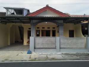 Rumah Siap Huni Sudah Renov dekat Pasar Joyo dan Unipma , tersedia melalui melalui situs Olx