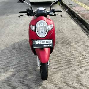 Jual bekas scoopy tahun 2020,lokasi di Pancoran