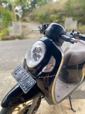 Jual bekas scoopy tahun 2021,lokasi di V Koto Timur
