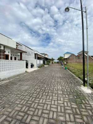 tanah kavlingan harga mulai 180jtan perum dengan one gate sistem lokasi di Sawit, tersedia melalui melalui situs Olx