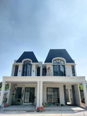 The Brawijaya Ciater Serpong BSD Dekat Ke Stasiun Rawabuntu dan Toll , tersedia melalui melalui situs Olx