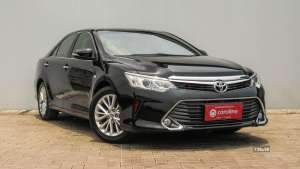 Jual bekas TOYOTA CAMRY V 2.5 AT 2016 HITAM,lokasi di Jawa Barat