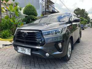 Jual bekas Toyota Innova rebornV AT Diesel 2019 Abu-abumatic bisa kredit,lokasi di Jawa Timur
