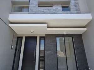 TURUN HARGA, BARU GRESS 2 UNIT RUMAH KLAMPIS SEMOLO, SEMOLOWARU MANYAR NGINDEN. SELANGKAH SUPERMARKET HOKKY dan MERR, SURABAYA TIMUR , tersedia melalui melalui situs Olx