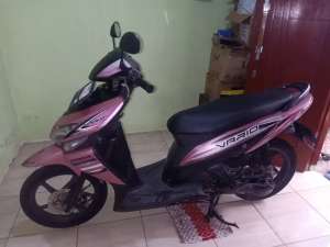 Jual bekas vario karbu 2008 orsinil,lokasi di Cakung