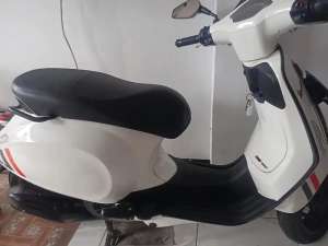 Jual bekas vespa matic sprint s 150 i get,lokasi di Cihampelas