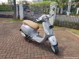 Jual bekas Vespa Primavera 150 ABS iGet 102021,lokasi di Jakarta Timur