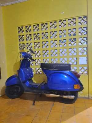Jual bekas vespa ps tahun 1984,lokasi di Kembangan