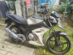 Jual bekas vixion mulus pajak hidup,lokasi di Bojonggede