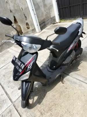 Jual bekas yamaha mio 2006,lokasi di Mantrijeron