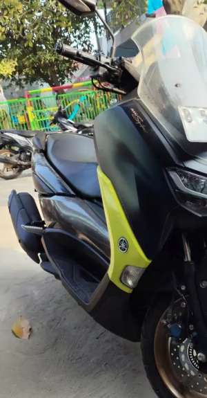 Jual bekas yamaha nmax 2023 keyless remot,lokasi di Sukatani