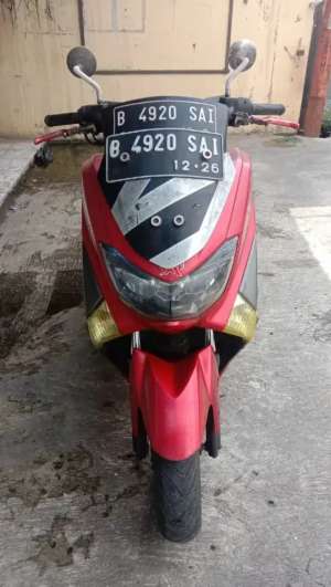 Jual bekas yamaha nmax tahun 2016,lokasi di Ciputat Timur