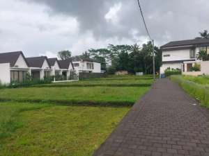 10 Are Lingkungan Villa di Ubud Gianyar Bali lokasi di Kab. Badung, tersedia melalui melalui situs Olx