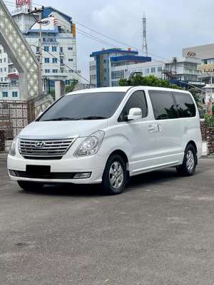 Jual bekas 12 KursiHyundai H1 AT 2012 Bensin,lokasi di Palembang Kota