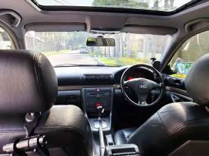 Jual bekas 2002 Audi A4 SE SUNROOF Jok Kulit Sport Steering Org Km 85 rb Rec ATPM,lokasi di Jakarta Pusat