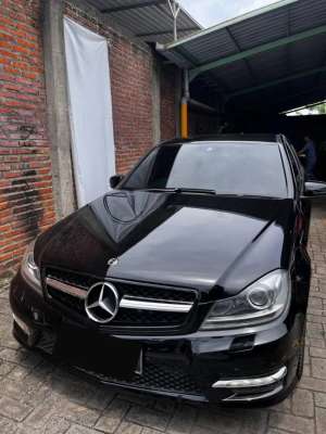 Jual bekas 2012 Mercedes Benz C250 - W204,lokasi di Surabaya Kota