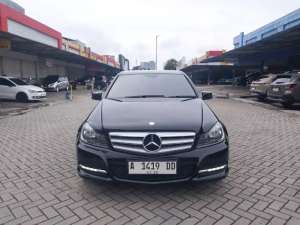 Jual bekas 2014 Mercedes Benz C200 1.8 CGI Avantgarde,lokasi di Jakarta Pusat