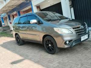 Jual bekas 2015 Toyota inova,lokasi di  ,Tangerang Kab.