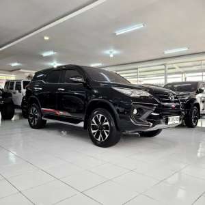 Jual bekas 2018 DP16jt Fortuner VRZ TRD Sportivo 2.4 diesel at 2018 bk GR 2021,lokasi di Denpasar Kota
