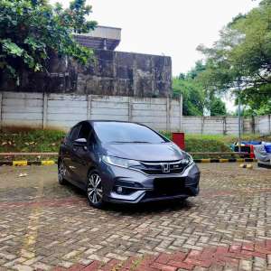 Jual bekas 2018 Honda Jazz RS GK5 1.5 AT,lokasi di Depok Kota