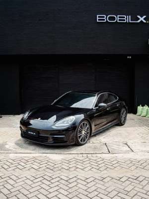 Jual bekas 2018 Porsche Panamera 4S Black Metallic,lokasi di Jakarta Utara