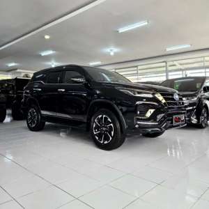 Jual bekas 2021 DP14jt Fortuner GR Sport 2.4 diesel matic 2021 asli VRZ 2022,lokasi di Denpasar Kota