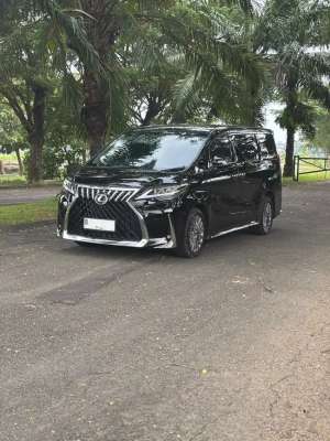 Jual bekas 2023 Toyota Vellfire 2.5 G TSS ATPM,lokasi di Surabaya Kota