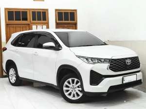 Jual bekas 2024 Asli New Innova Zenix V Bensin Automatic AT Gasoline Hybrid 2022,lokasi di Surabaya Kota