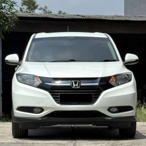 Jual bekas 23.000KM ASLI FULL ORIGINAL HONDA HR-V E AUTOMATIC 2016,lokasi di Jakarta Selatan