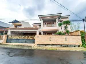 5 KT Rumah Mewah LUAS Jl Kaliurang Km 9 Jl Palagan Jl Kapten Haryadi Sleman Jogja Dekat Merapi View, Green Hills, UII Jakal Terpadu, UGM, Cocok Kantor lokasi di Sleman Kab., tersedia melalui melalui situs Olx