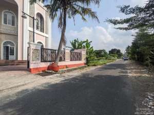 5 Menit Bandara Tanah Maguwoharjo Jl. Stadion Jl. Raya Tajem Jogja lokasi di Sleman Kab., tersedia melalui melalui situs Olx