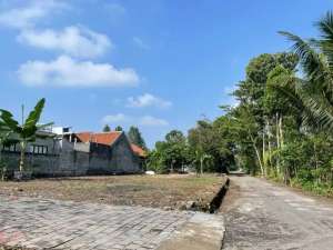 5 Menit Pasar Jangkang Tanah SHM Pecah Siap Bangun lokasi di Sleman Kab., tersedia melalui melalui situs Olx