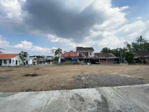 5 menit Stadion Maguwoharjo Tanah Murah Jogja siap bangun rumah lokasi di Yogyakarta Kota, tersedia melalui melalui situs Olx