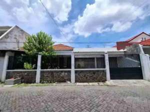 7jt-anmtr Hitung Tanah Rumah Lebak Arum lokasi di Surabaya Kota, tersedia melalui melalui situs Olx