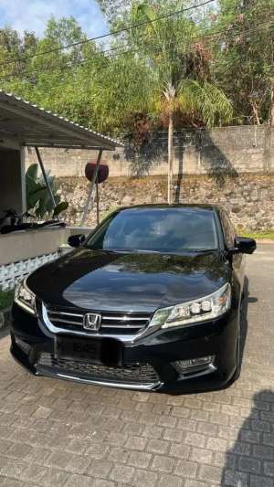 Jual bekas Accord 2.4 VTL 2014,lokasi di Tegal Kota