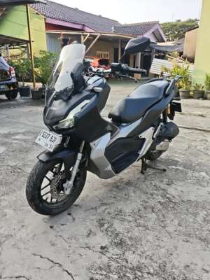 Jual bekas Adv 150 2019 lengkap hidup cakep mulus,lokasi di Tangerang Selatan Kota