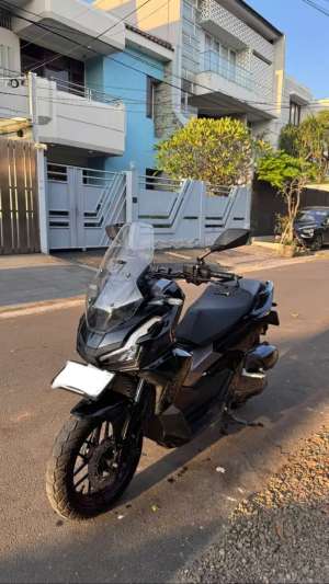 Jual bekas ADV 160 CBS 2024, MULUS 95,lokasi di Jakarta Barat