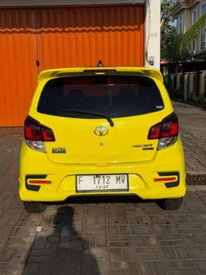 Jual bekas agya G TRD sportivo 1.2cc at matic 2018 kuning km low,lokasi di Tangerang Kota