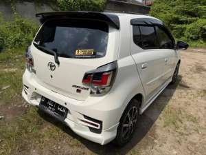 Jual bekas agya GR sport at 2022 putih km low,lokasi di  