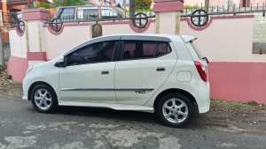 Jual bekas Agya TRD manual 2016,lokasi di Manado Kota