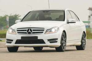 Jual bekas Alcantara Panoramic Mercedes Benz C250 AMG Plus 2014 Best Cond E400,lokasi di Jakarta Pusat