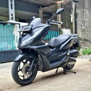 Jual bekas All New Honda PCXCBS 160 CC Tahun 2022 ISTIMEWA,lokasi di Jakarta Timur