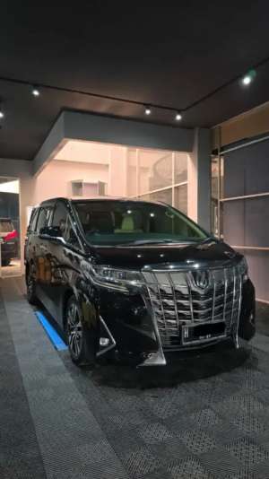 Jual bekas Alphard G ATPM 2020 Original Bosy,lokasi di Semarang Kota