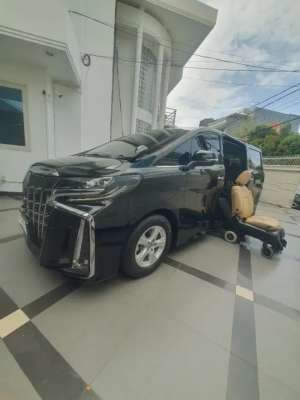Jual bekas Alphard Welcab 2.5 S type,lokasi di Surabaya Kota