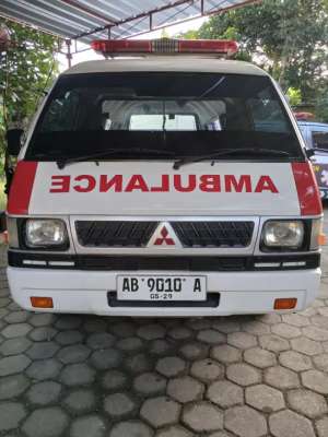 Jual bekas AMBULANCE MULTIFUNGSI,lokasi di Sleman Kab.
