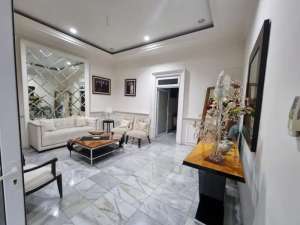 American Classic House di KemangStrategis, TenangAkses Mudah lokasi di Jakarta Selatan, tersedia melalui melalui situs Olx